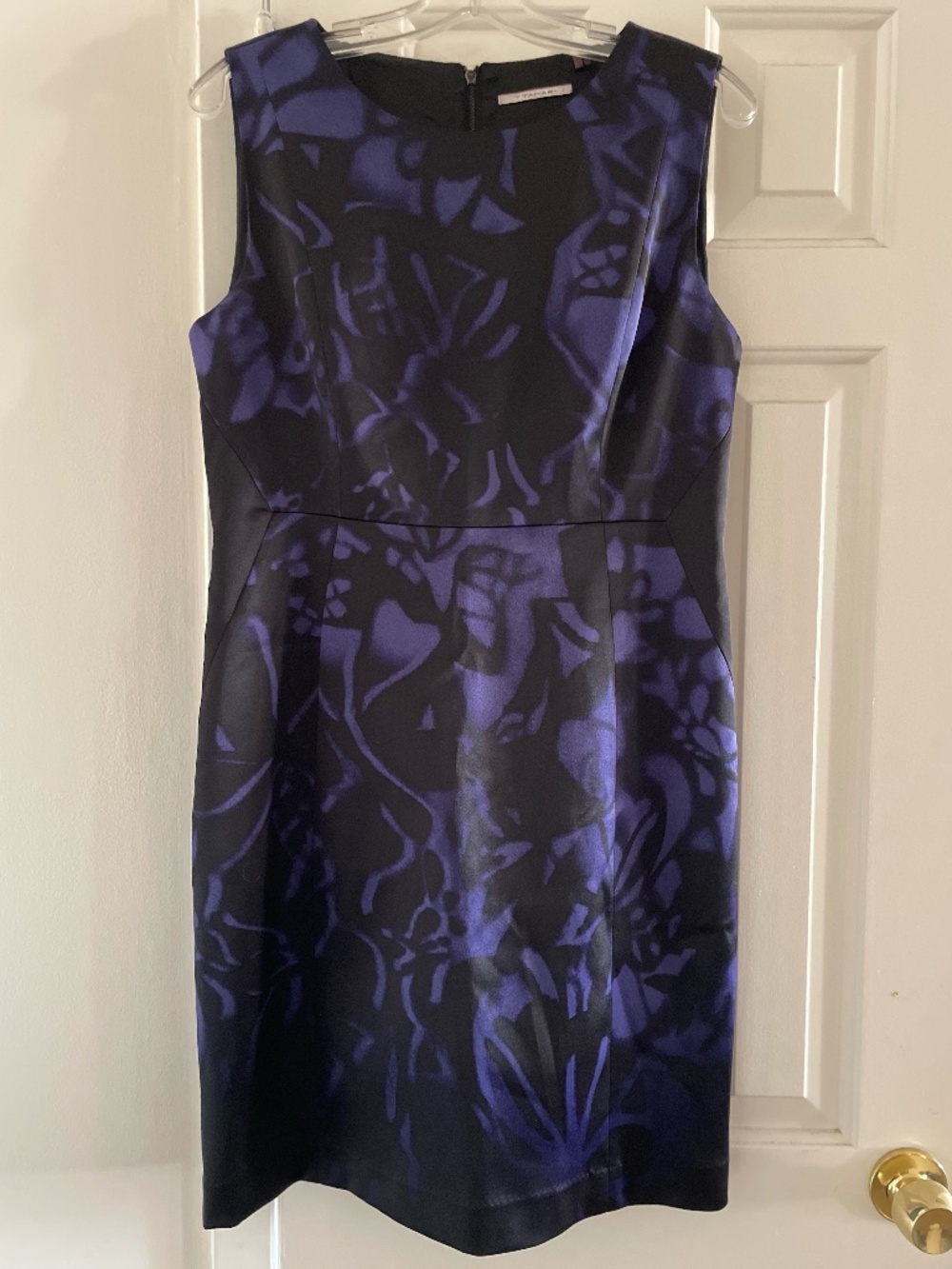 T Tahari Purple and Black Abstract Floral Sleeveless Sheath Dress — Size 10
